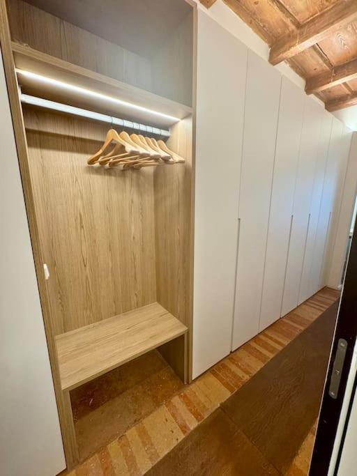 Ferienwohnung Splendido Bilocale In Via Madonnina, Zona Brera Mailand Exterior foto
